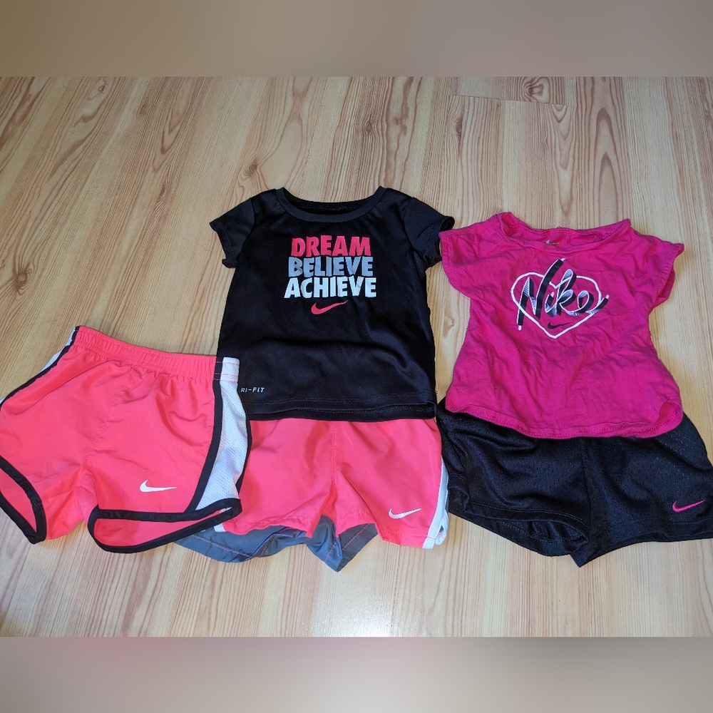 2-Infant Girl Nike Shorts Set